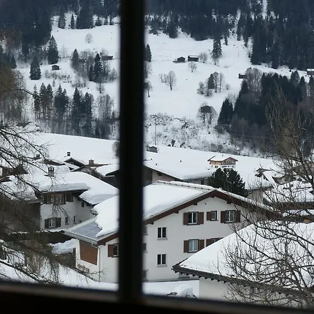 Bahnhofli Bed and breakfast *