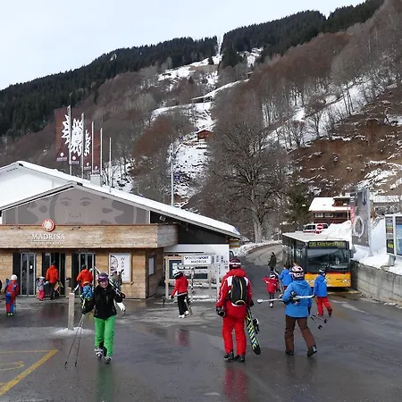 Bahnhöfli * Klosters-Serneus